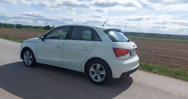 Audi A1 cena 41000 przebieg: 141000, rok produkcji 2015 z Garwolin małe 56